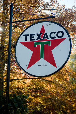 You can trust your car, to the man who wears the star.  The big red Texaco STAR!
How's that for memory from way back when???